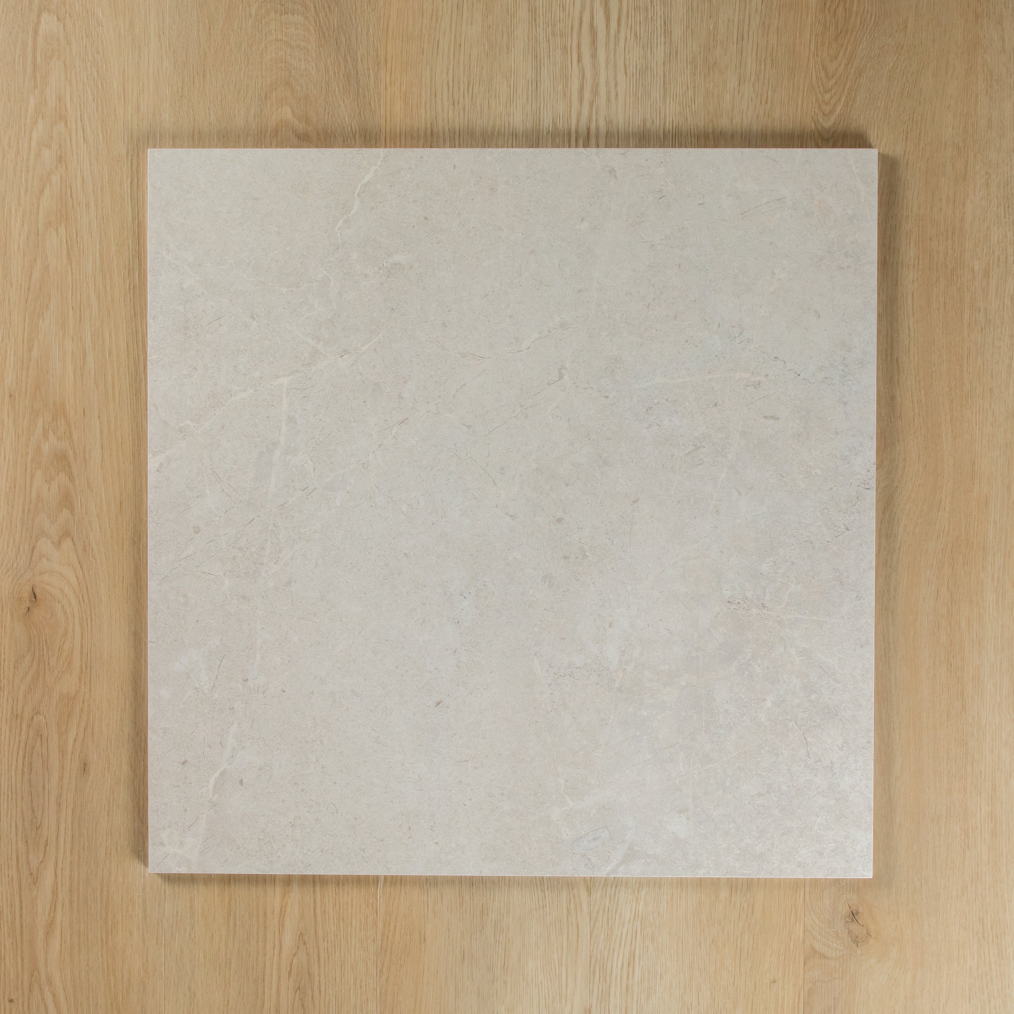 Julius Warm White Honed