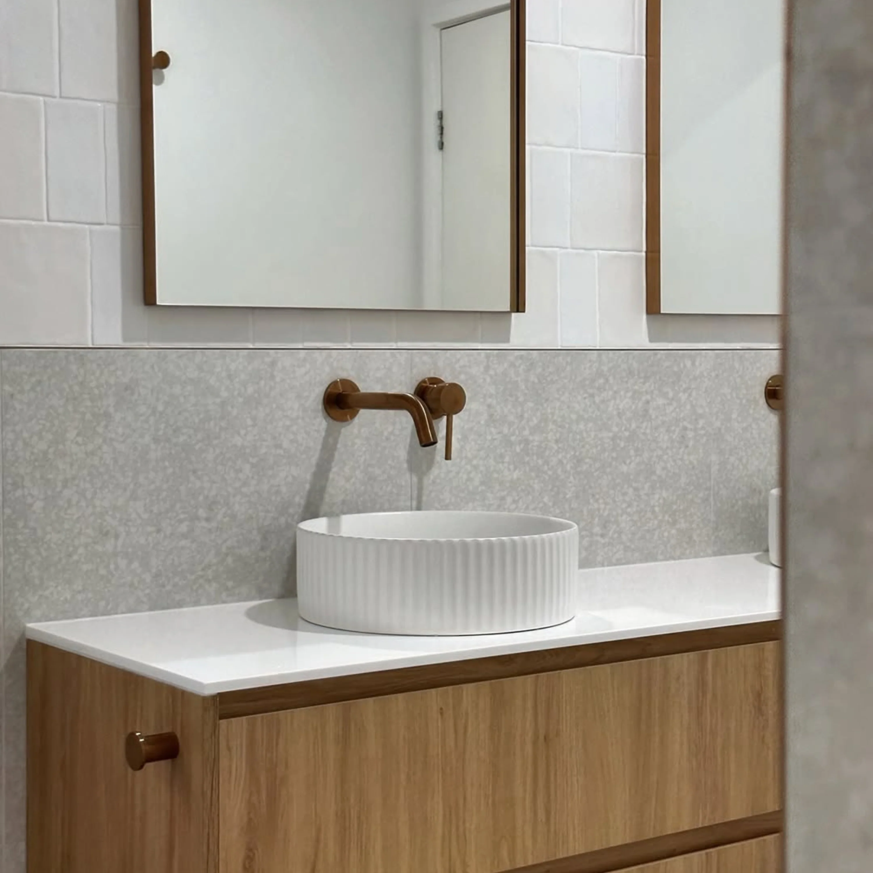 Paddington Terrazzo White In Out - Image 5