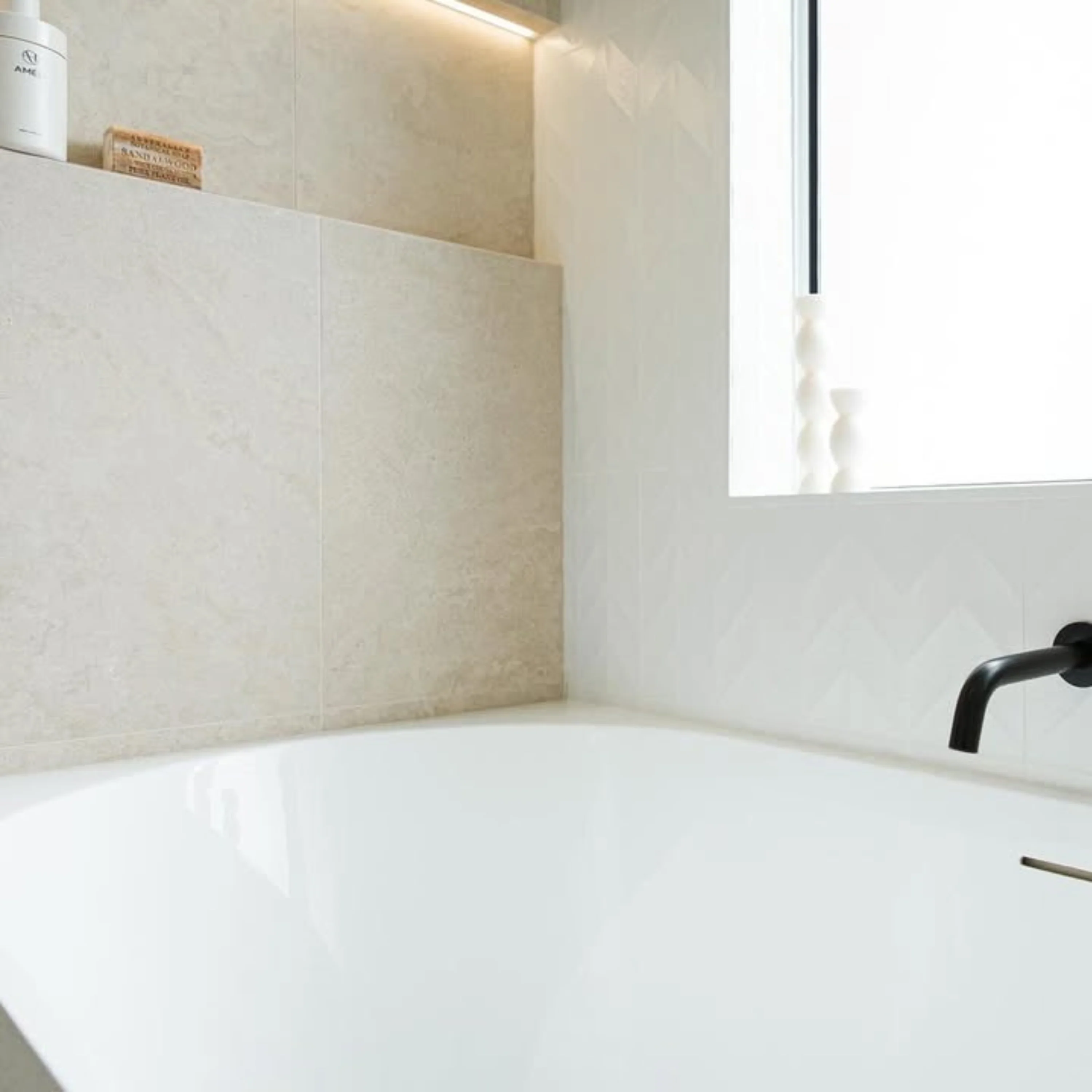 Travertine Cross Cut White Matte - Image 4