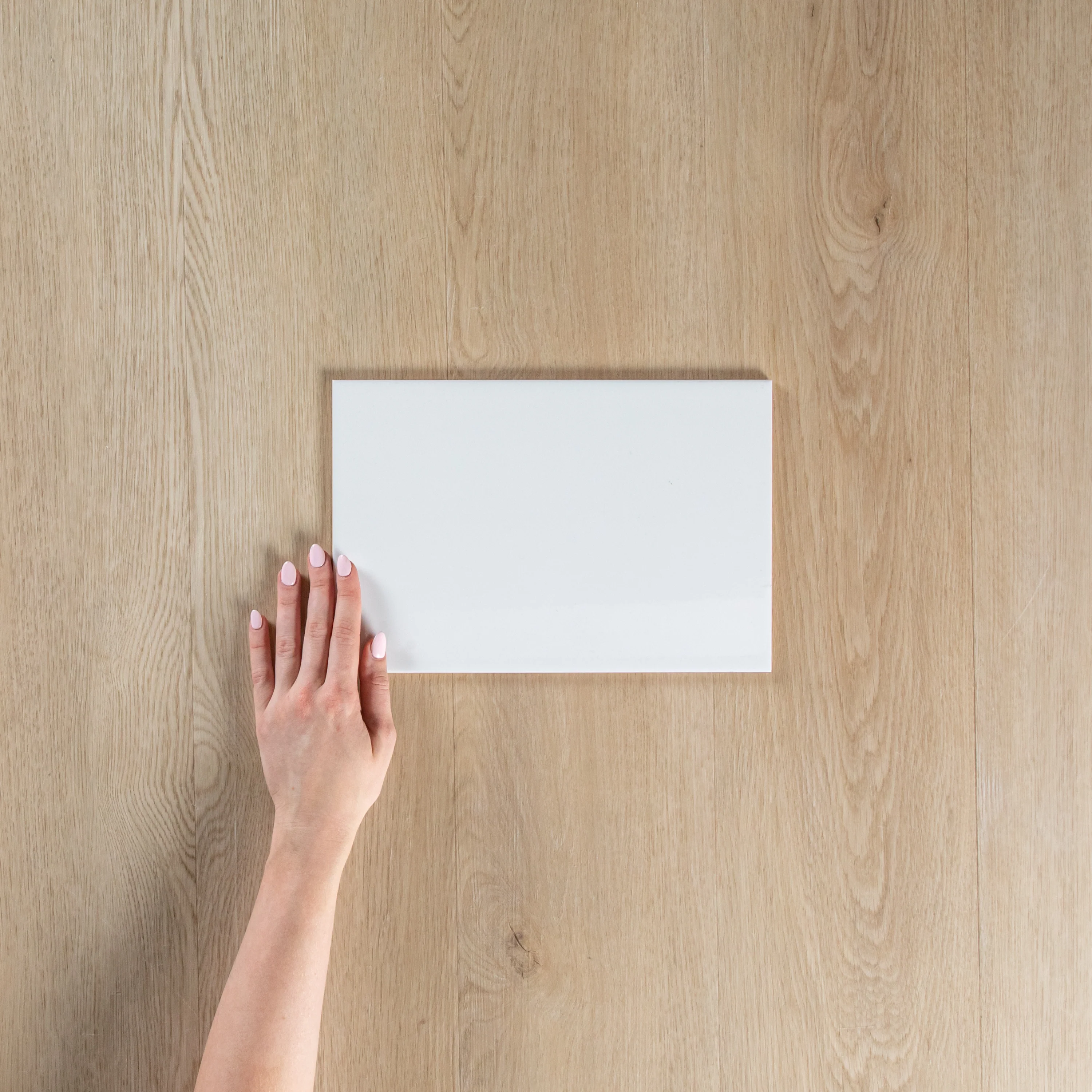 White Gloss Pressed Edge