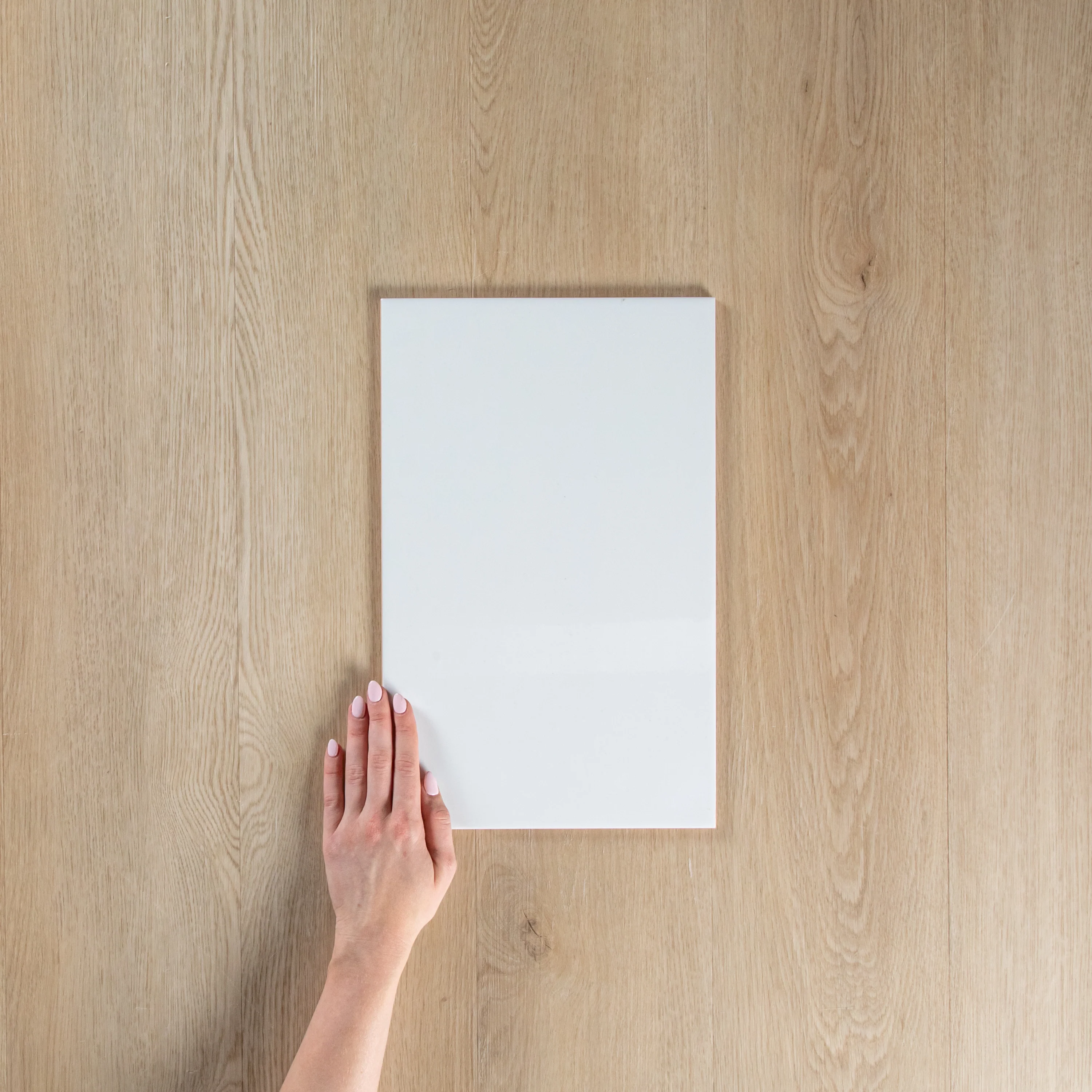 White Gloss Pressed Edge