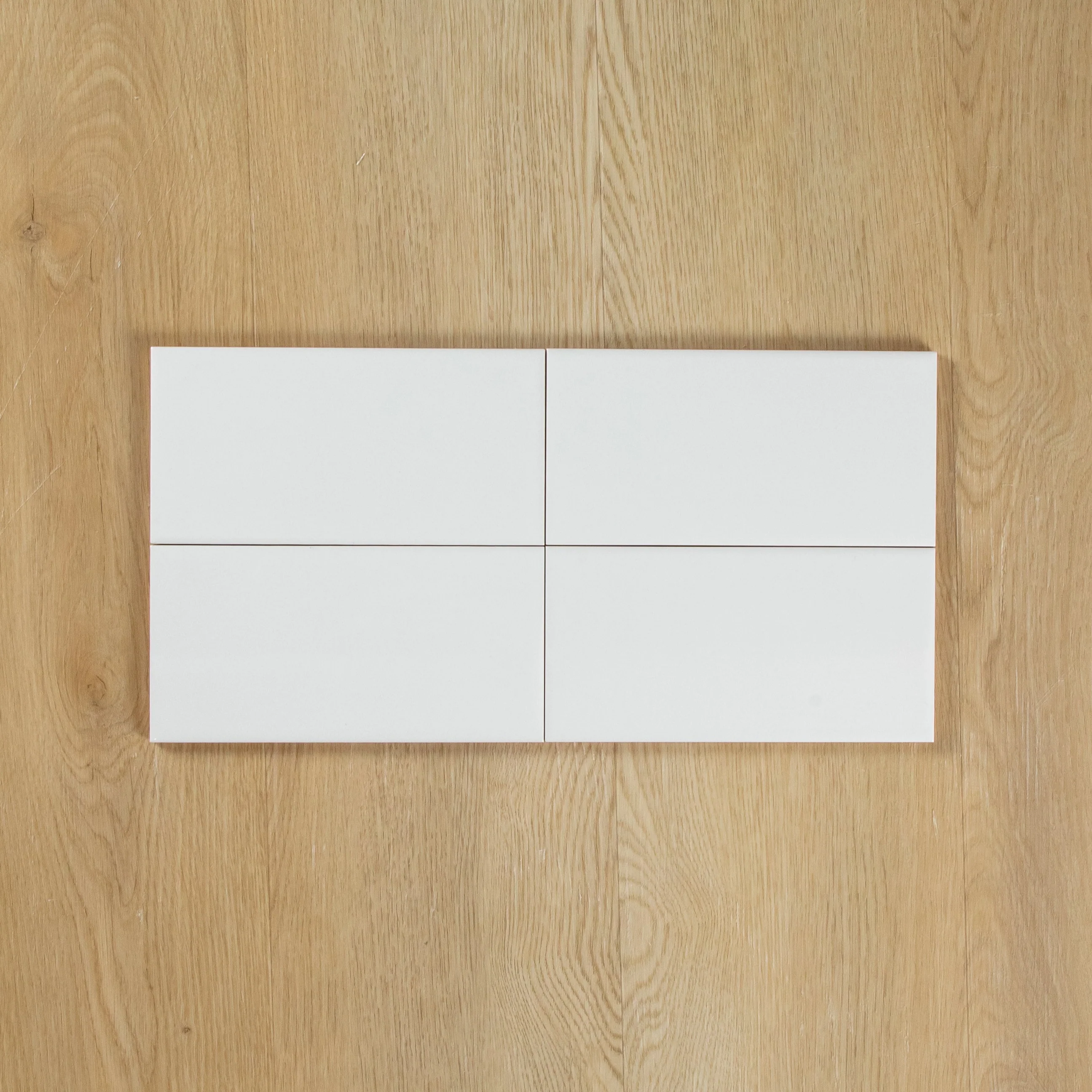 White Gloss Subway Pressed Edge - Image 2